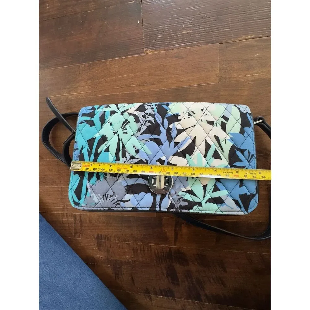 Vera Bradley Camofloral Crossbody Purse Turnlock Quilted Women's Bag - Picture 4 of 9
